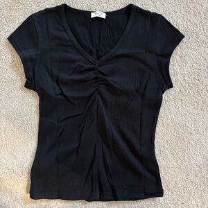 Brandy Melville Fitted V Neck - Size OS